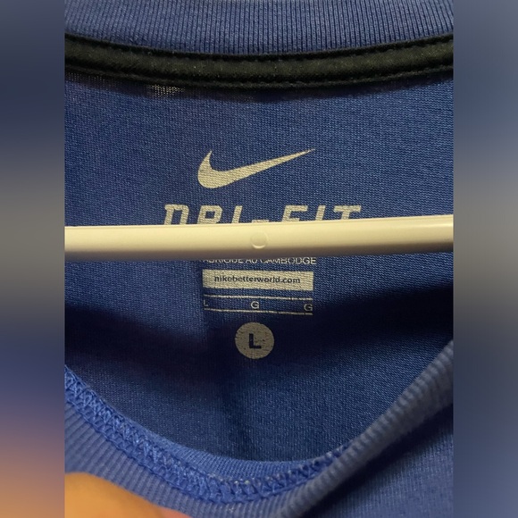 Nike Dri Fit Graphic T-shirt Blue Short Sleeve
"Basketball is my Girlfriend" - Picture 3 of 4